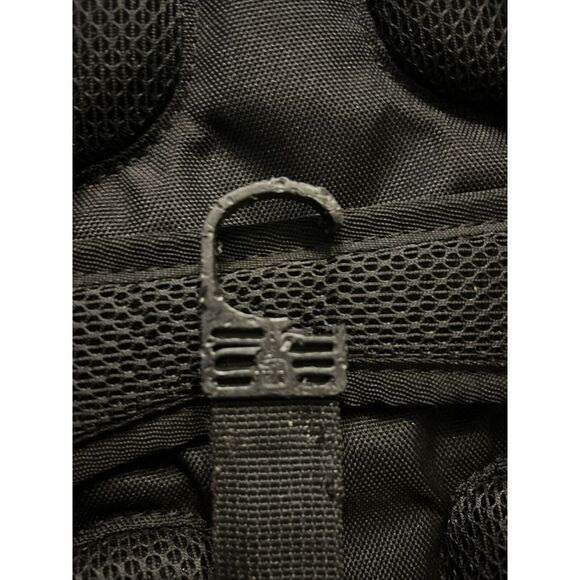 Swiss Gear scan smart airflow laptop/travel bag black 6 pockets 18'' - Picture 8 of 8